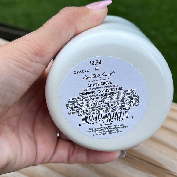 Hearth & Hand Citrus Grove candle - Picture 3 of 4